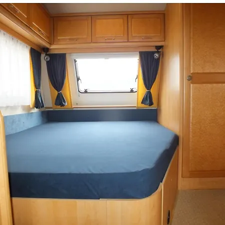 Hobby 750 Caravan