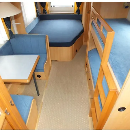 Hobby 750 Caravan